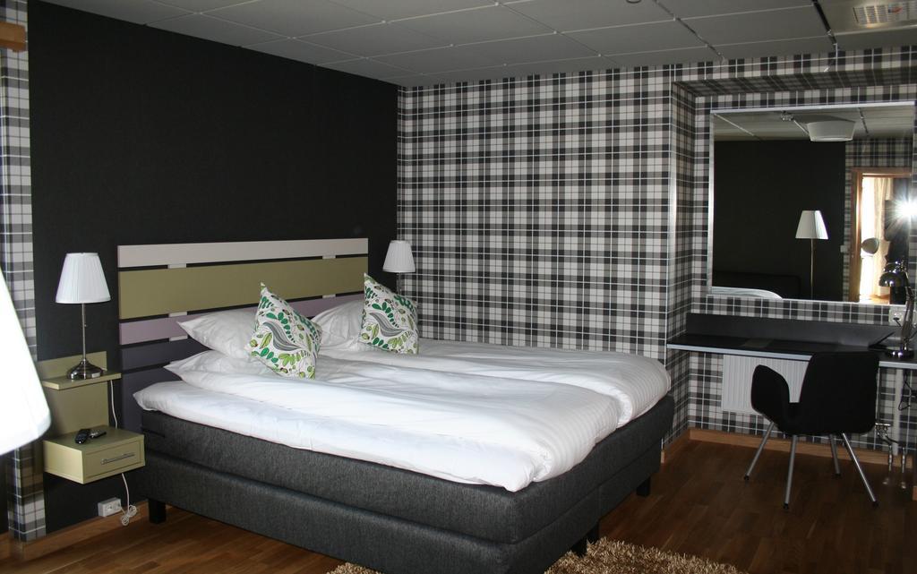Home Hotel Bristol อาร์วิกา ห้อง รูปภาพ