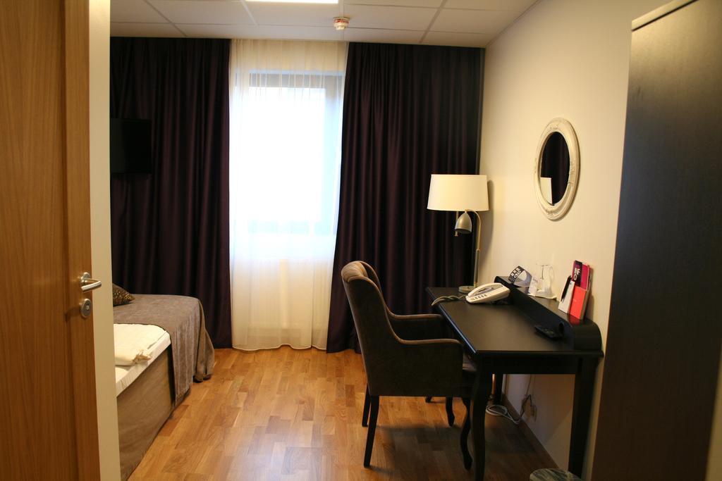 Home Hotel Bristol อาร์วิกา ห้อง รูปภาพ