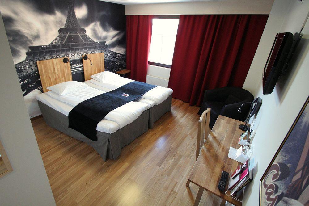 Home Hotel Bristol อาร์วิกา ห้อง รูปภาพ