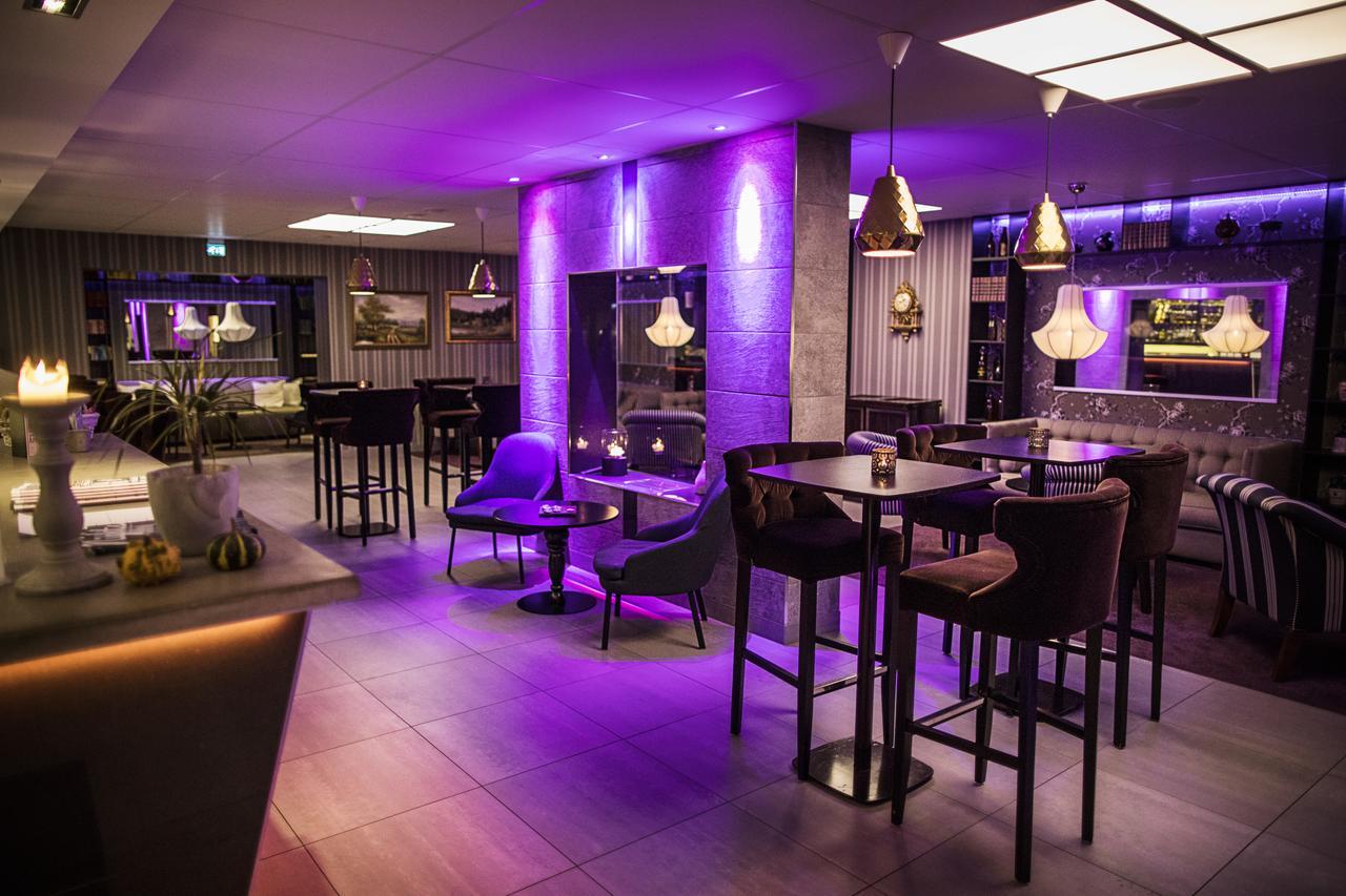 Home Hotel Bristol อาร์วิกา ภายนอก รูปภาพ