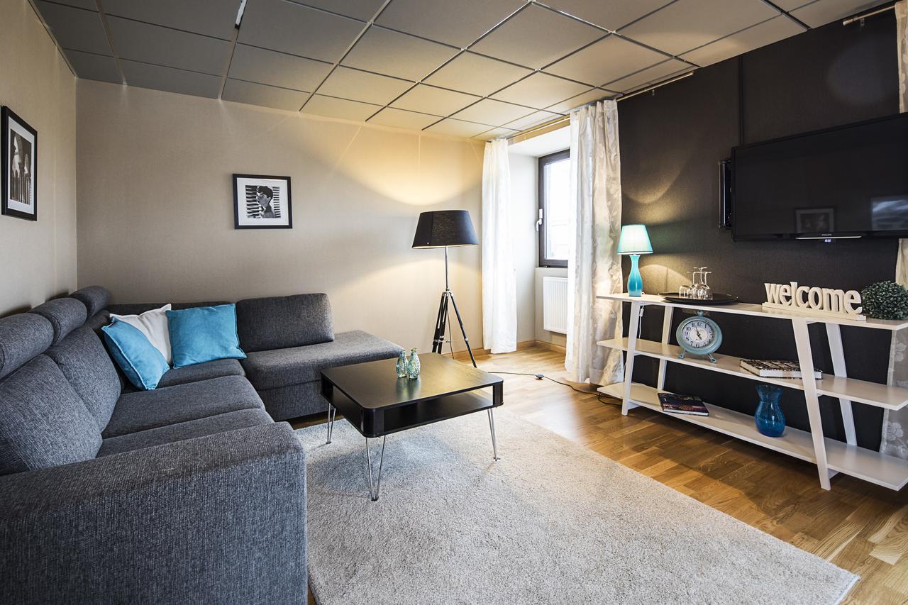 Home Hotel Bristol อาร์วิกา ภายนอก รูปภาพ