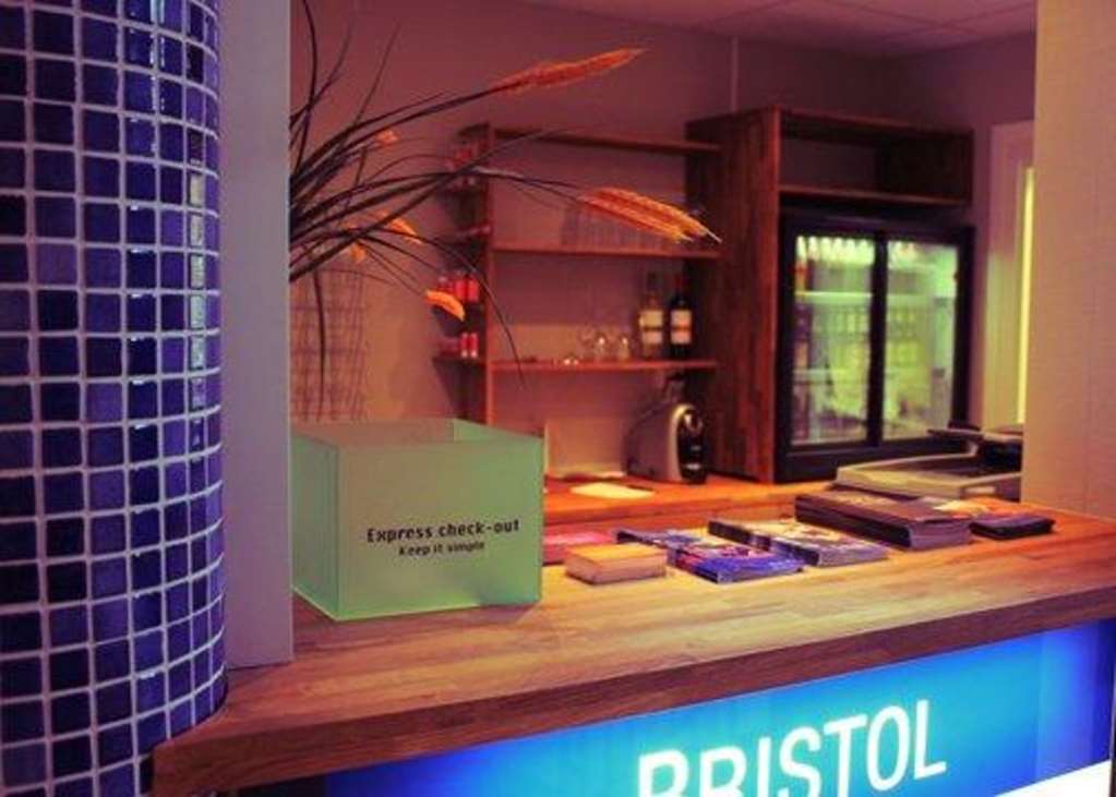 Home Hotel Bristol อาร์วิกา ภายนอก รูปภาพ
