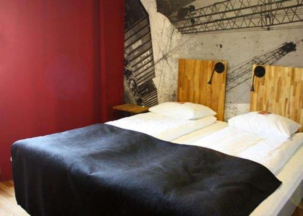 Home Hotel Bristol อาร์วิกา ภายนอก รูปภาพ